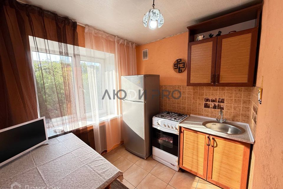 Продаётся 3-комнатная квартира, 55.8 м²