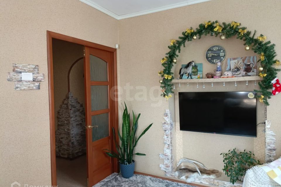 Продаётся 4-комнатная квартира, 92.8 м²