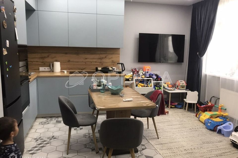 Продаётся 3-комнатная квартира, 76 м²