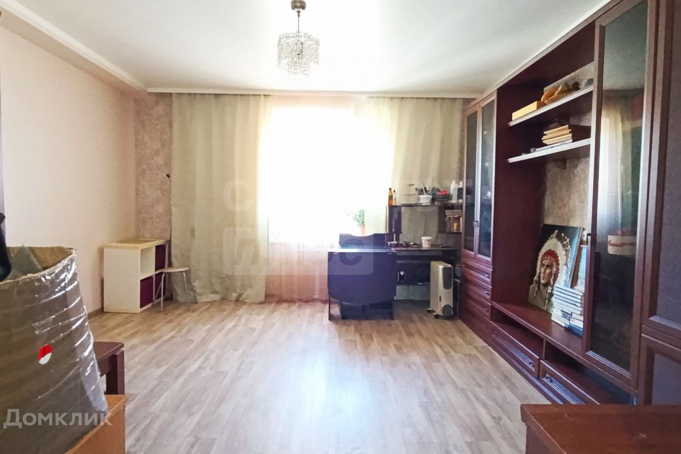 Продаётся 4-комнатная квартира, 99.6 м²