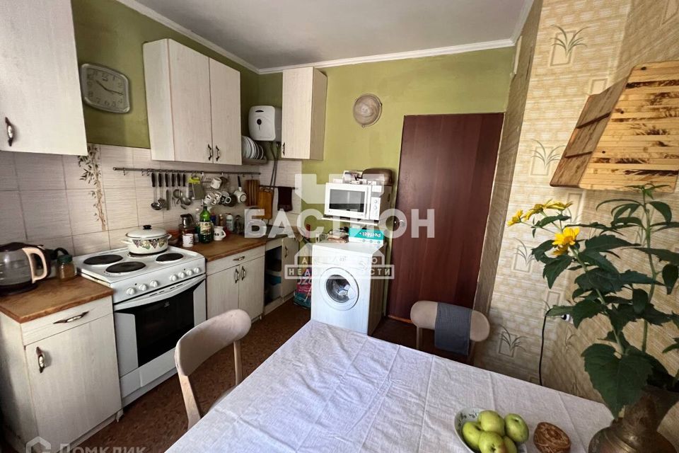 Продаётся 4-комнатная квартира, 93 м²