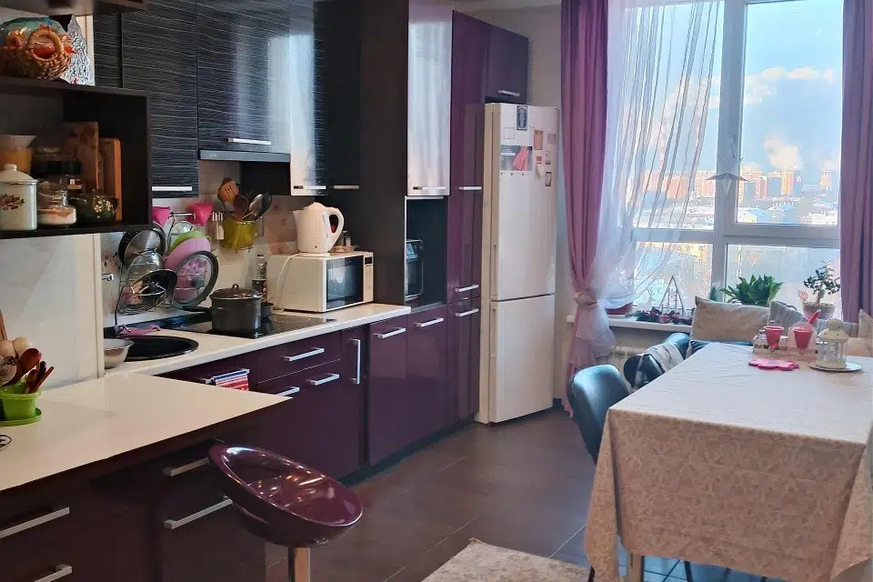 Продаётся 4-комнатная квартира, 103 м²