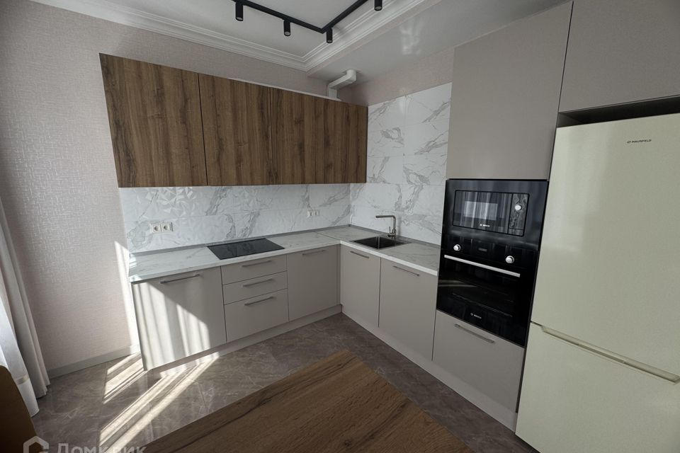 Сдаётся 2-комнатная квартира, 74 м²