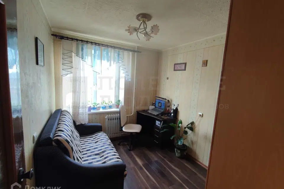 Продаётся 4-комнатная квартира, 71.9 м²