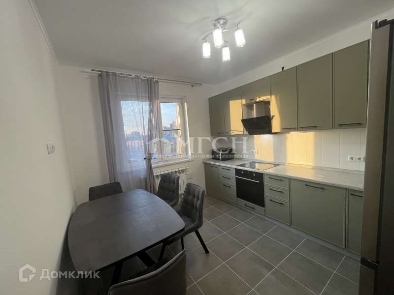 Сдаётся 2-комнатная квартира, 60 м²