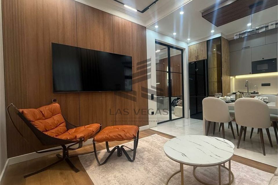 Сдаётся 3-комнатная квартира, 100 м²