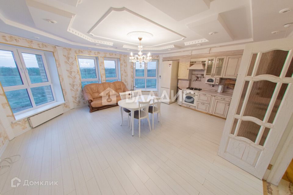 Сдаётся 1-комнатная квартира, 65 м²