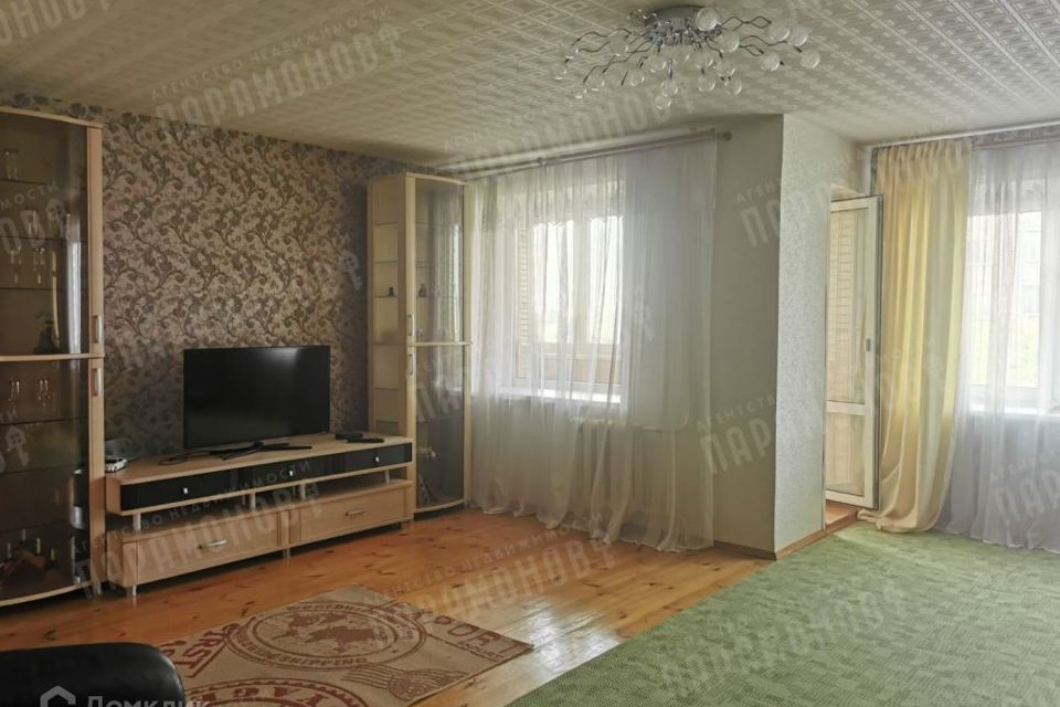 Продаётся 5-комнатная квартира, 155 м²