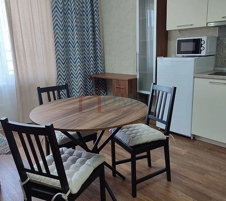 Сдаётся 1-комнатная квартира, 37 м²