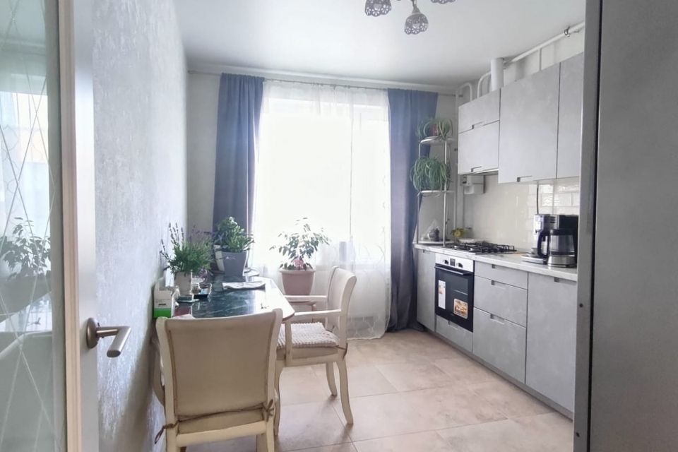 Продаётся 1-комнатная квартира, 36.7 м²