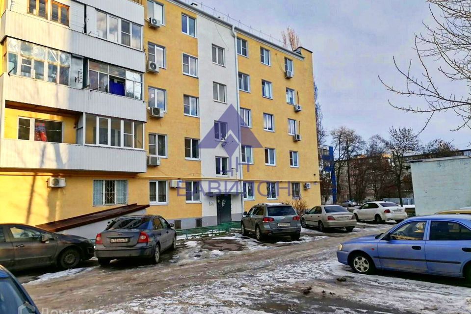 Продаётся комната в 7-комн. квартире, 16 м²