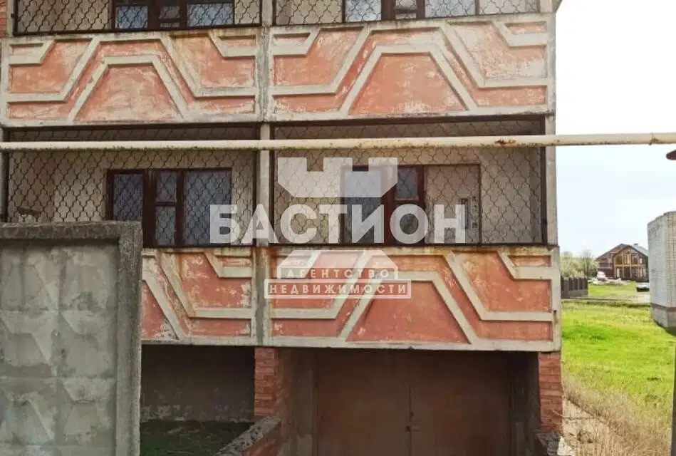 Продаётся 3-этажный дом, 331.7 м²