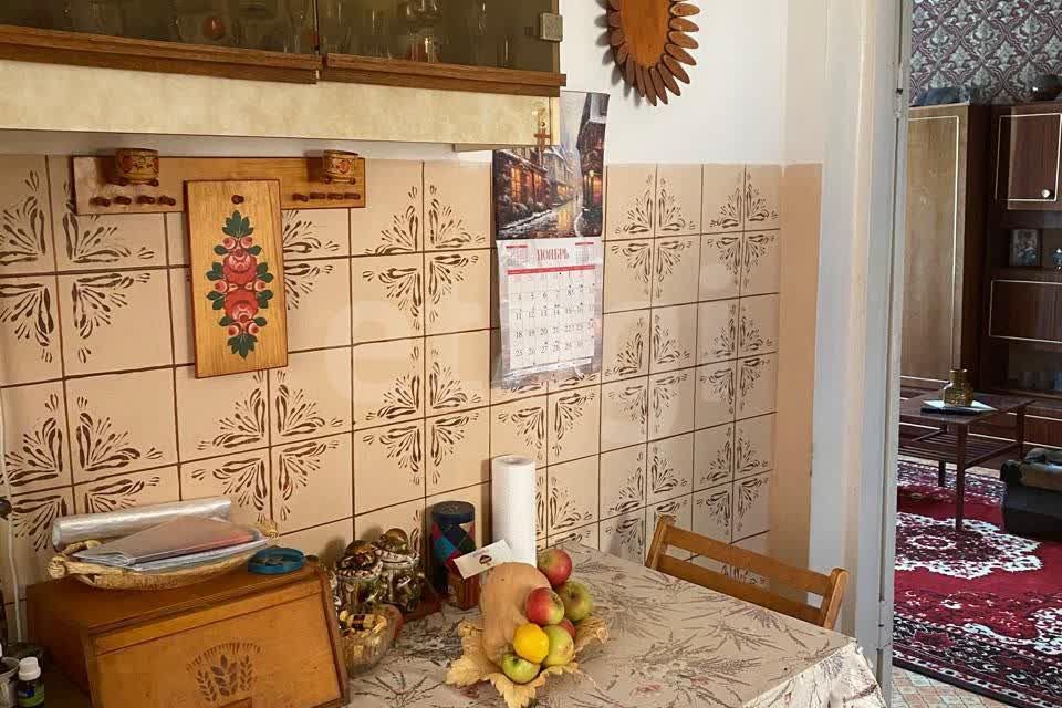 Продаётся 5-комнатная квартира, 105 м²