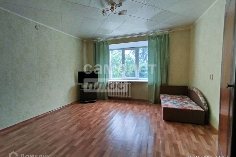 Продаётся 1-комнатная квартира, 35.8 м²