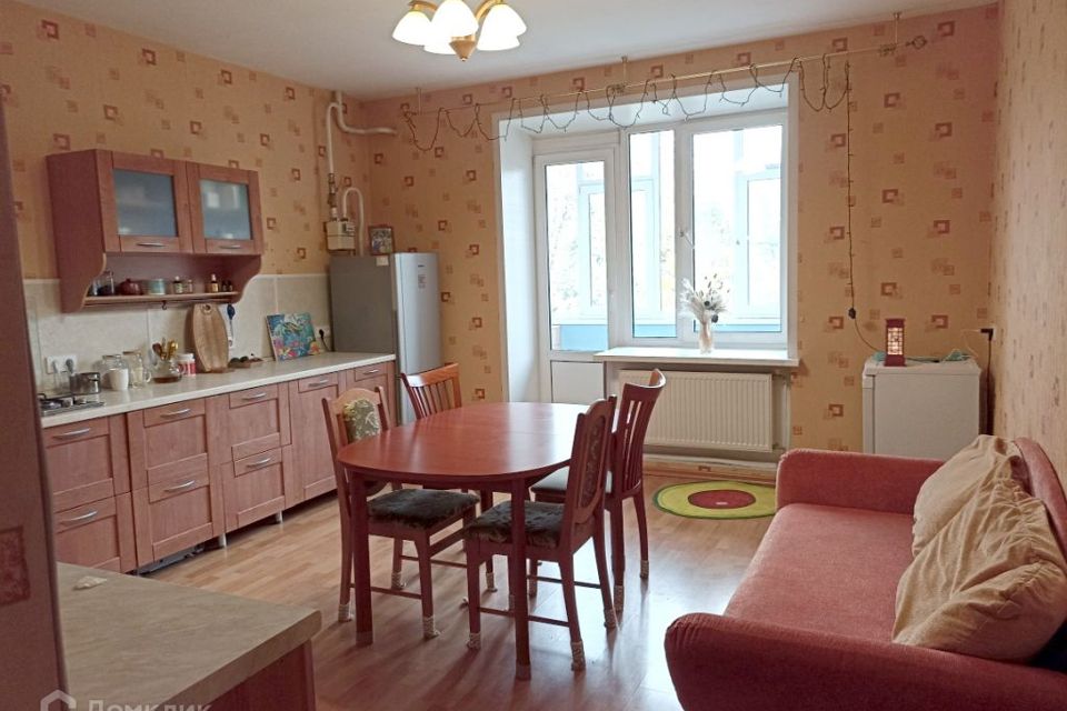 Продаётся 3-комнатная квартира, 101 м²