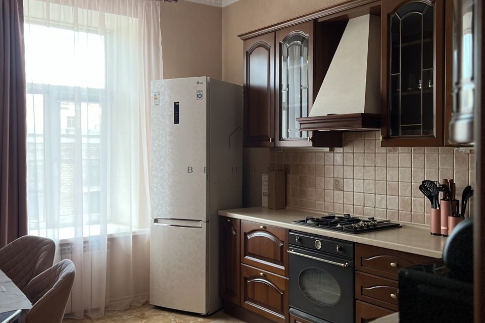 Сдаётся 2-комнатная квартира, 68.6 м²