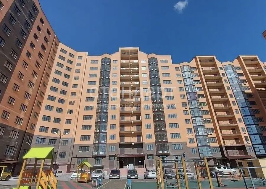 Продаётся 1-комнатная квартира, 70 м²