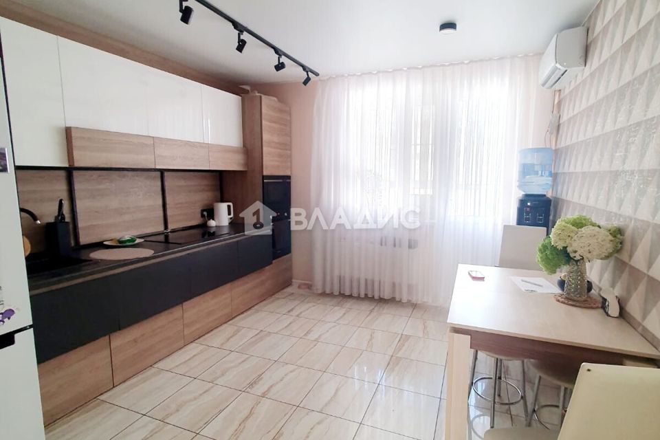 Продаётся 3-комнатная квартира, 94 м²