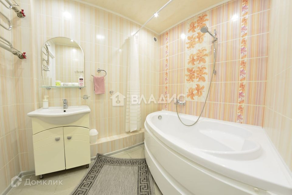 Продаётся 3-комнатная квартира, 92 м²