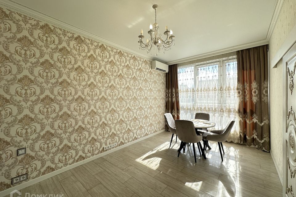 Продаётся 2-комнатная квартира, 60.4 м²