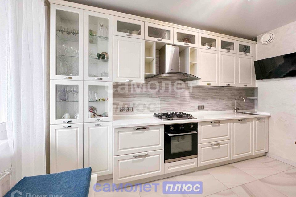 Продаётся 2-комнатная квартира, 55.7 м²