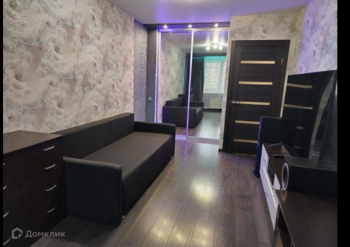 Продаётся 1-комнатная квартира, 37.9 м²