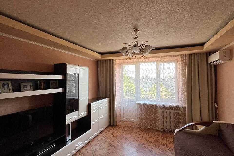 Продаётся 3-комнатная квартира, 58 м²