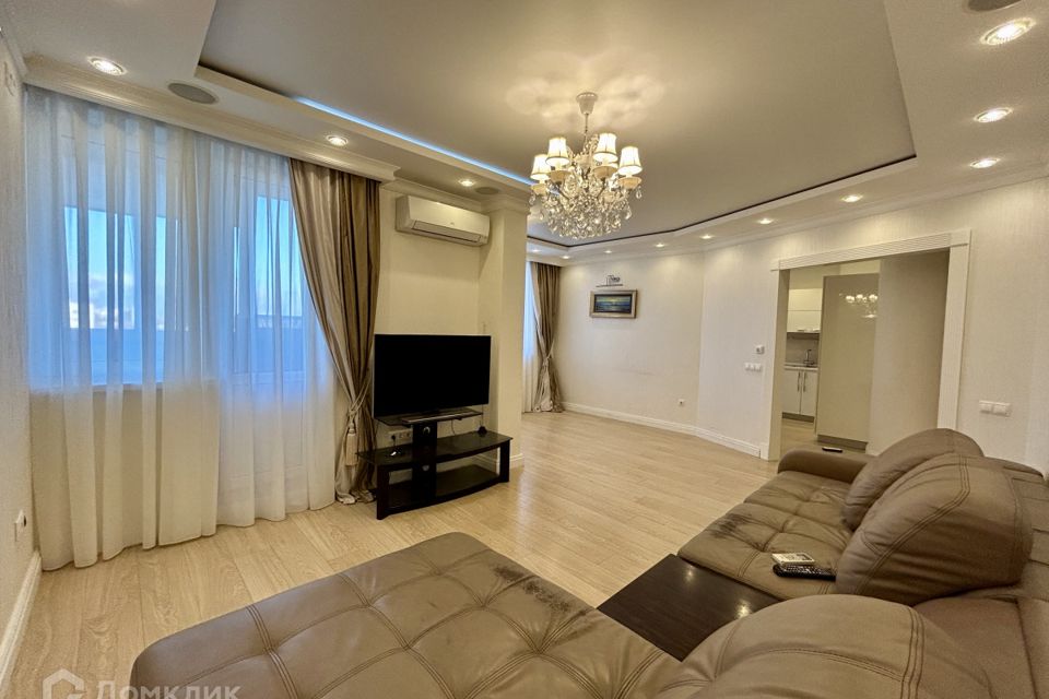 Продаётся 3-комнатная квартира, 104.4 м²