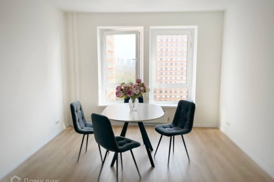 Продаётся 2-комнатная квартира, 71.7 м²
