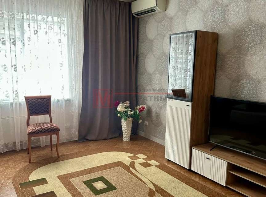 Сдаётся 1-комнатная квартира, 54 м²