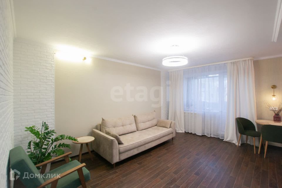 Продаётся 3-комнатная квартира, 58.9 м²