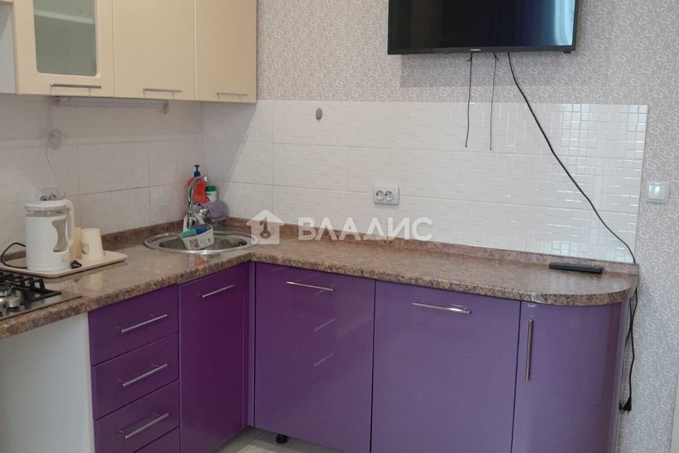 Сдаётся 1-комнатная квартира, 42 м²