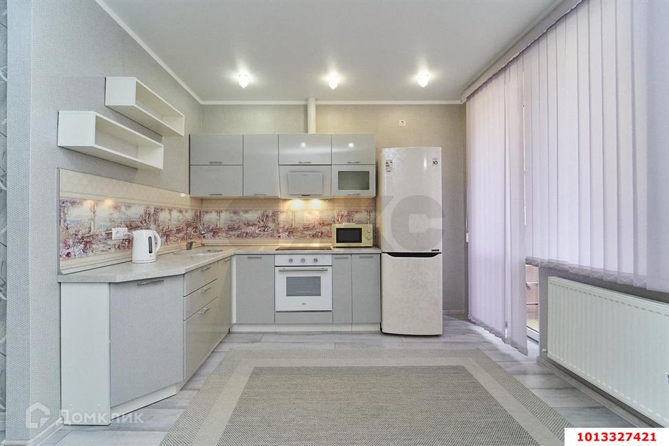 Продаётся 1-комнатная квартира, 42 м²