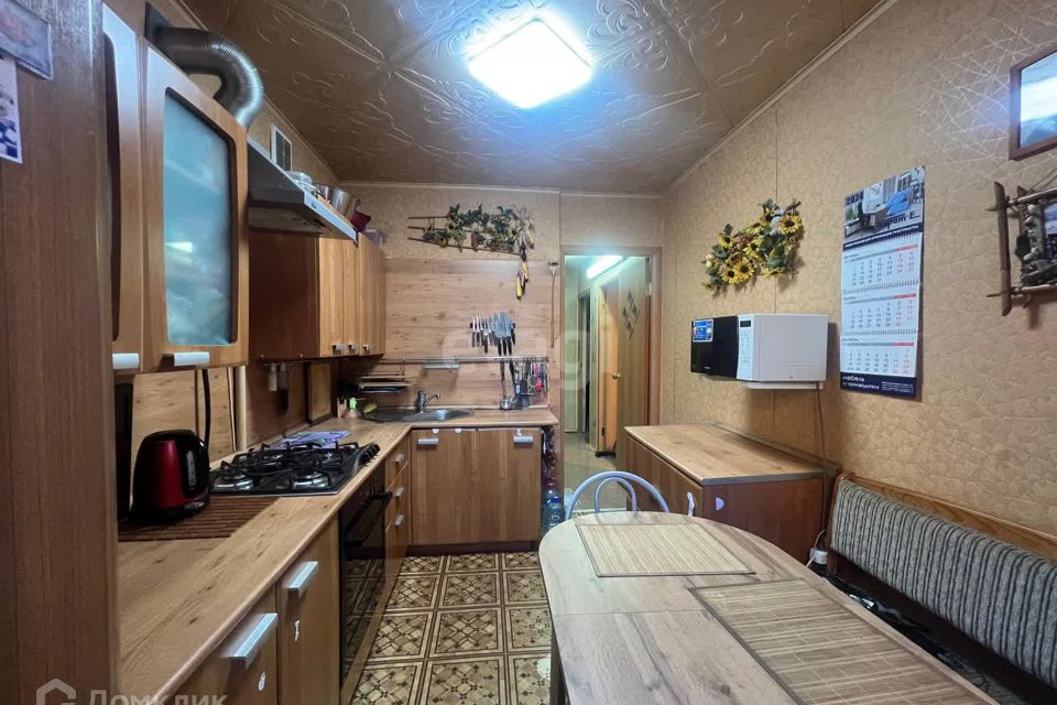 Продаётся 4-комнатная квартира, 72.6 м²