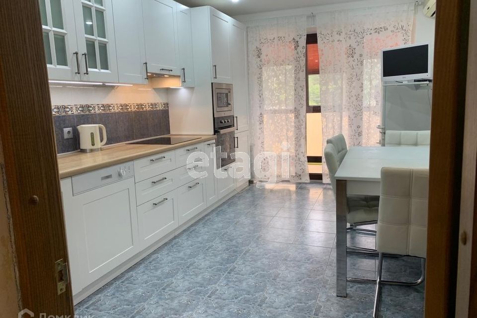 Продаётся 2-комнатная квартира, 58.1 м²
