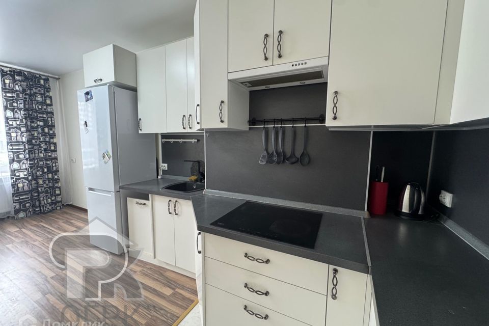 Продаётся 1-комнатная квартира, 37.9 м²