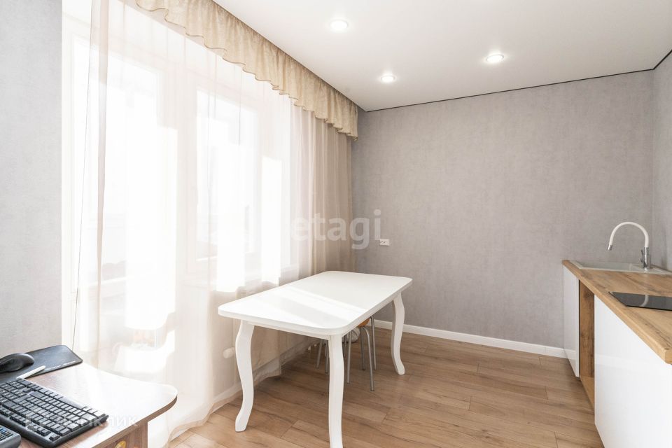 Продаётся 1-комнатная квартира, 41 м²