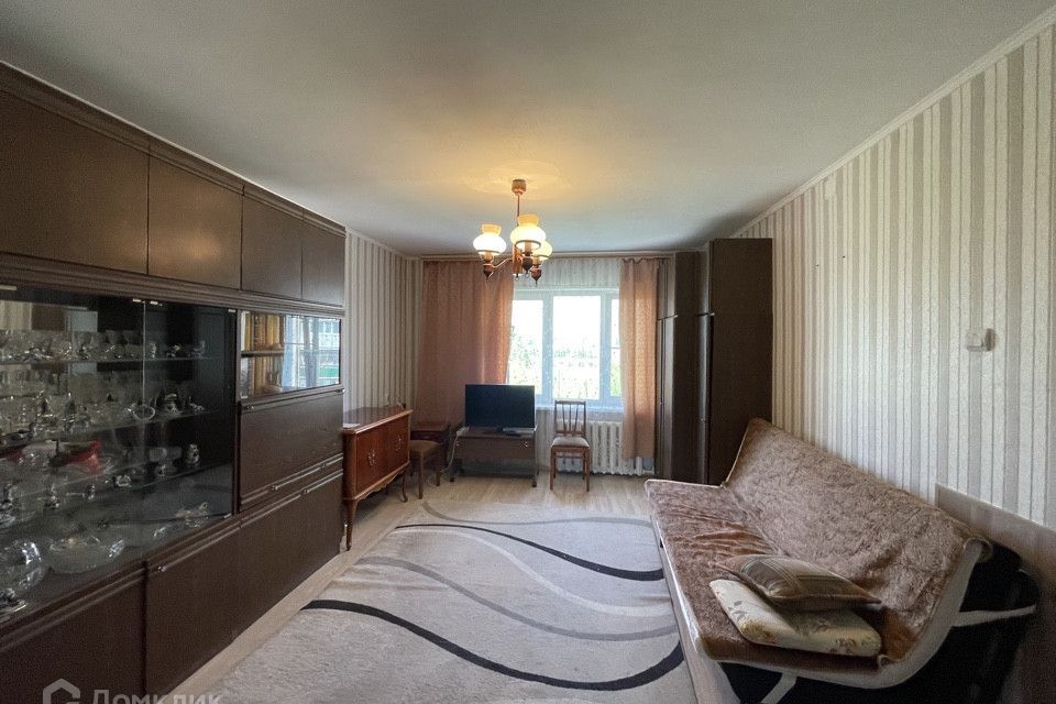 Продаётся 4-комнатная квартира, 70 м²