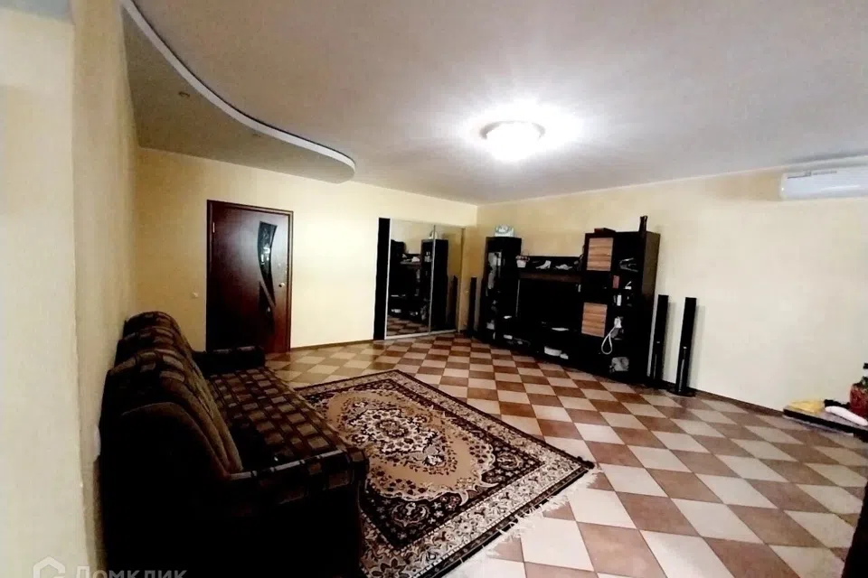 Продаётся 2-этажный дом, 201 м²