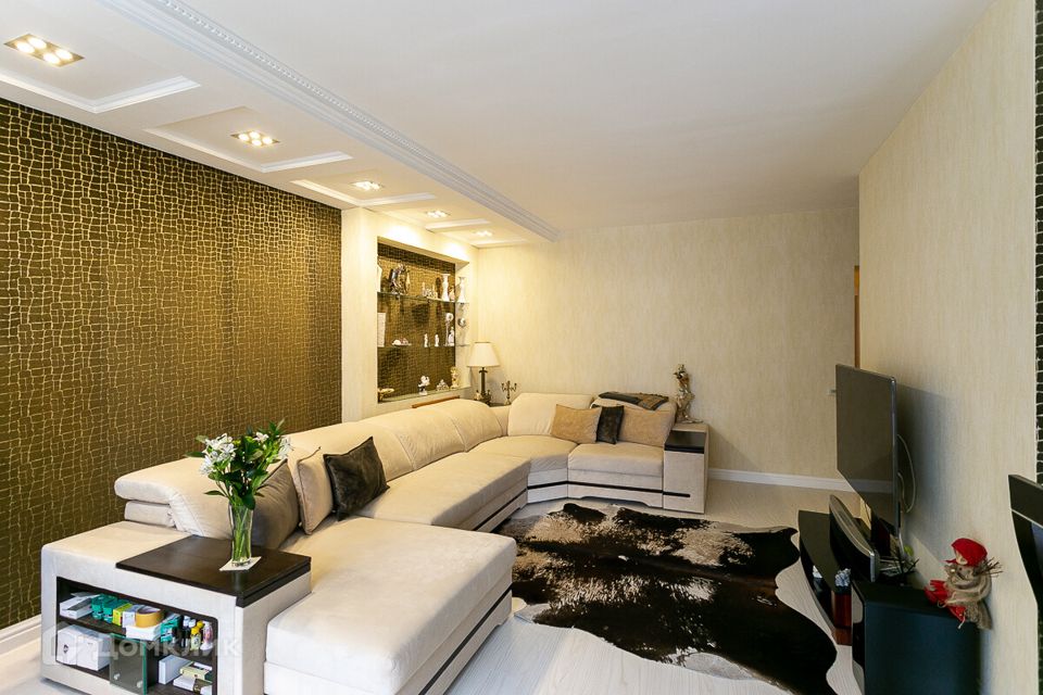 Продаётся 3-комнатная квартира, 92.4 м²