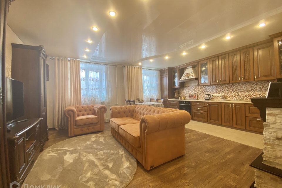 Продаётся 3-комнатная квартира, 92.9 м²