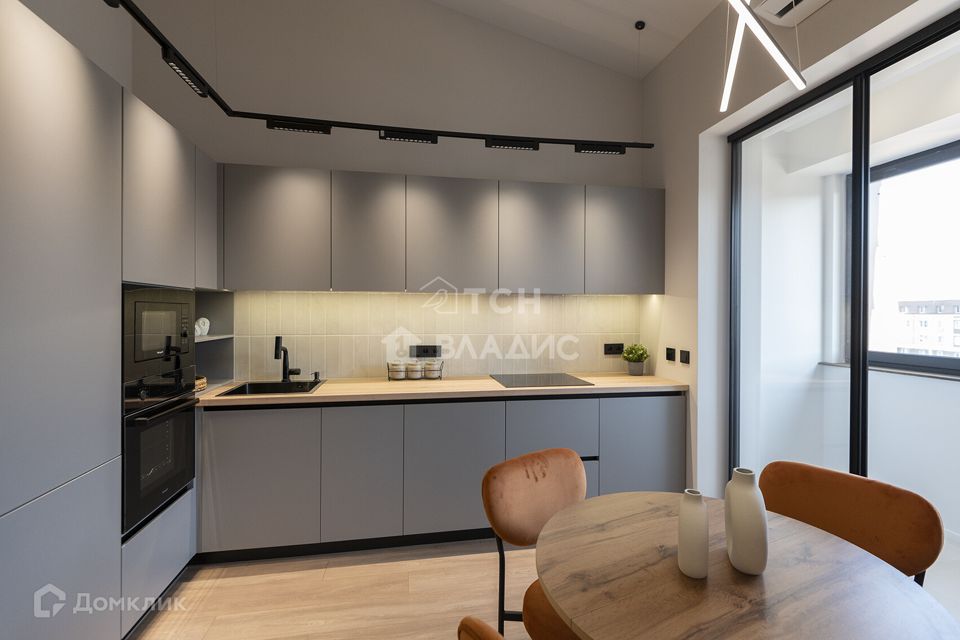 Сдаётся 2-комнатная квартира, 57.7 м²