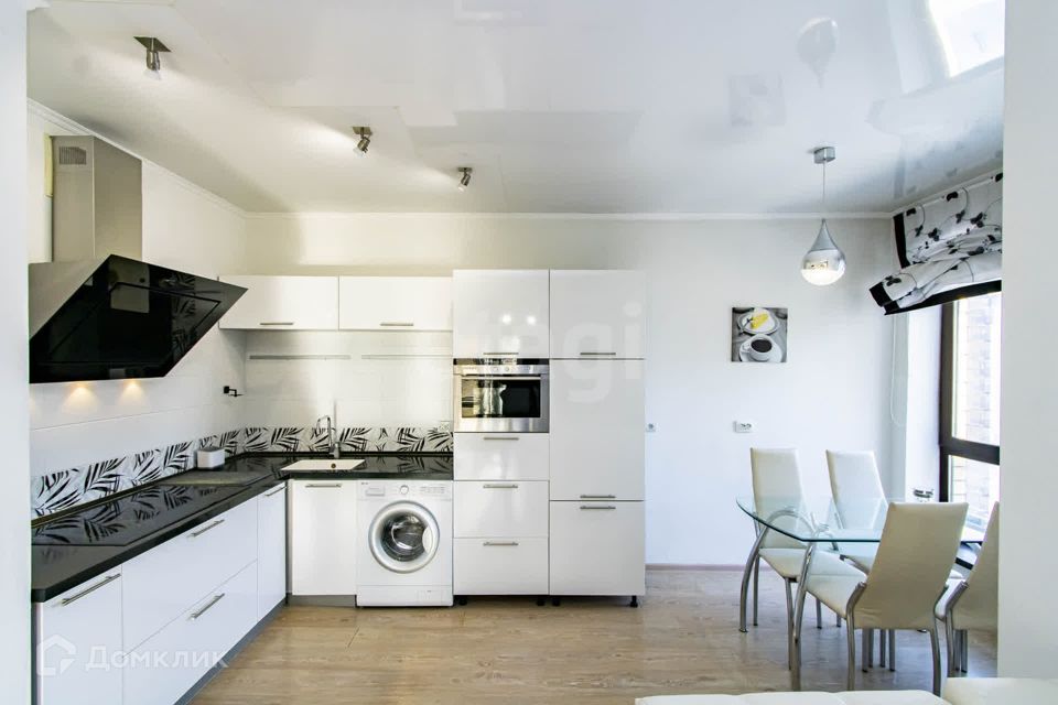 Сдаётся 2-комнатная квартира, 64.3 м²
