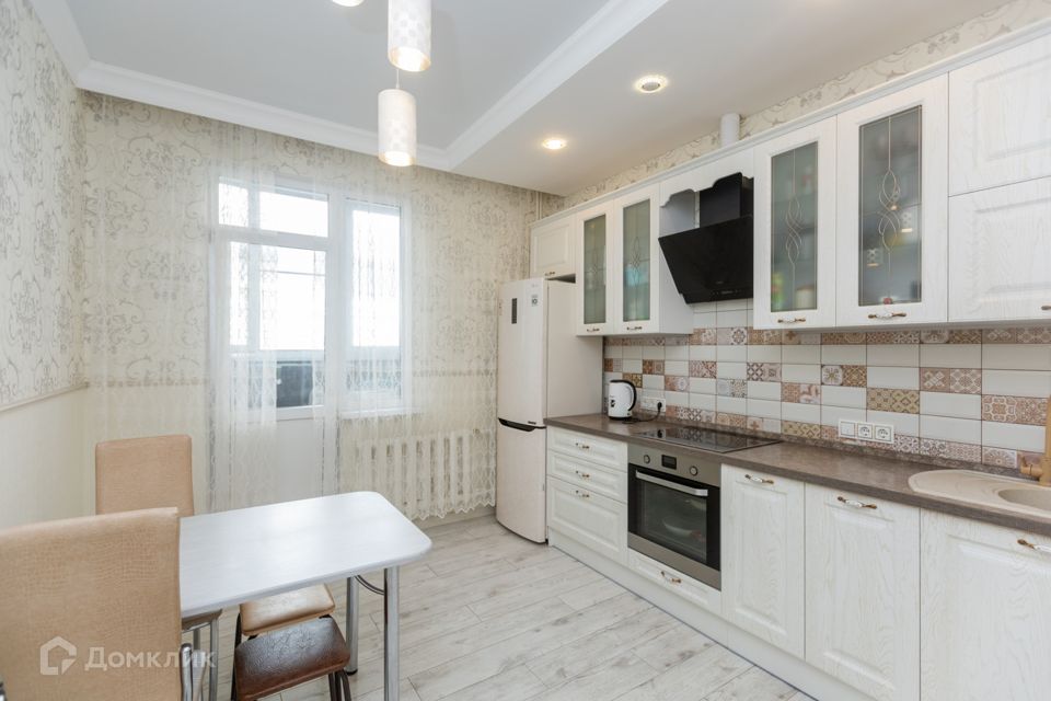 Продаётся 2-комнатная квартира, 65.4 м²