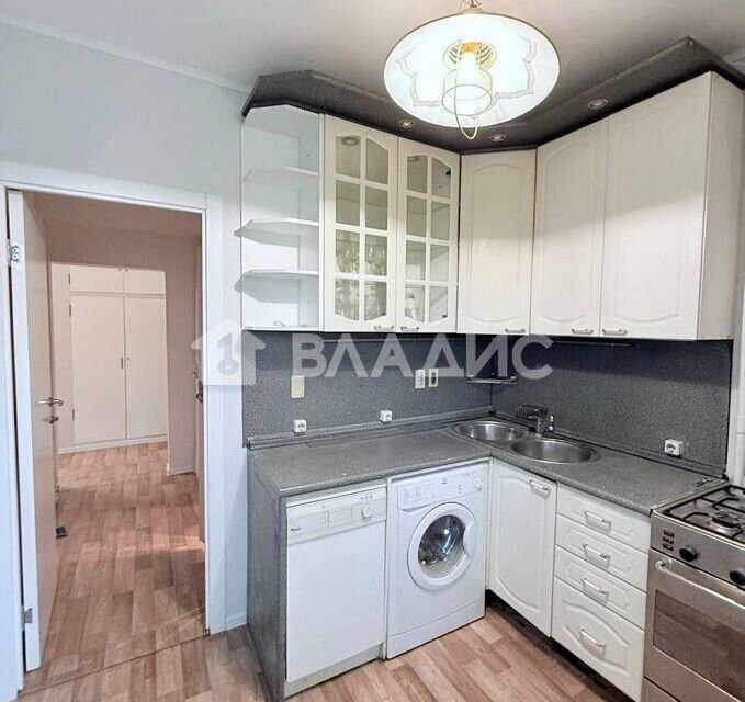 Продаётся 2-комнатная квартира, 63.8 м²