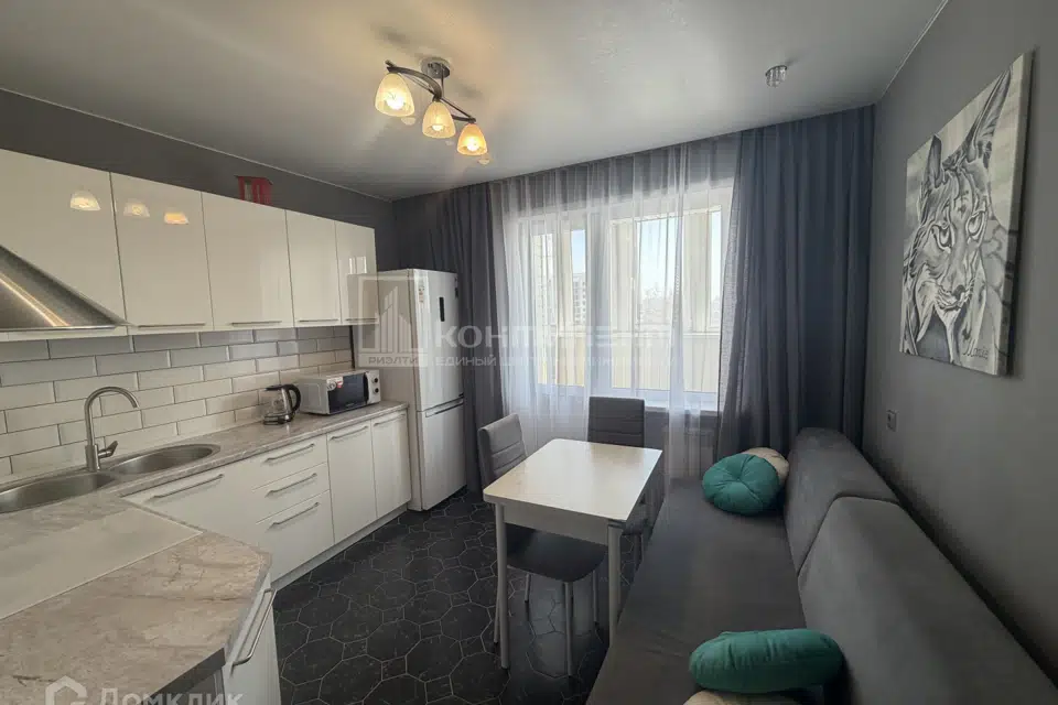 Сдаётся 1-комнатная квартира, 42 м²