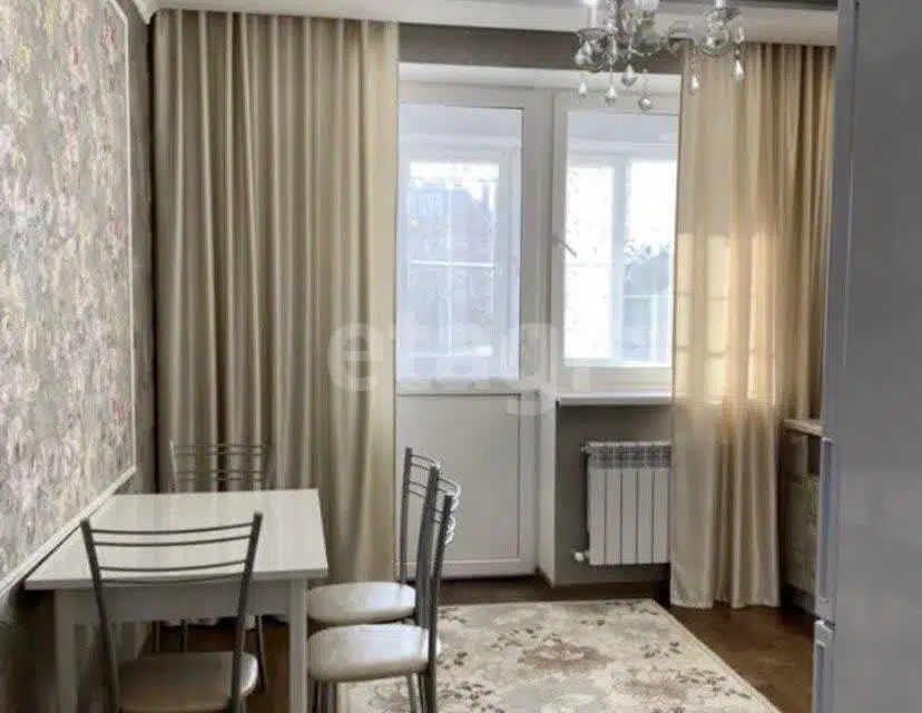 Продаётся 1-комнатная квартира, 41.8 м²