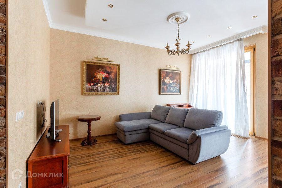 Продаётся 2-комнатная квартира, 94 м²