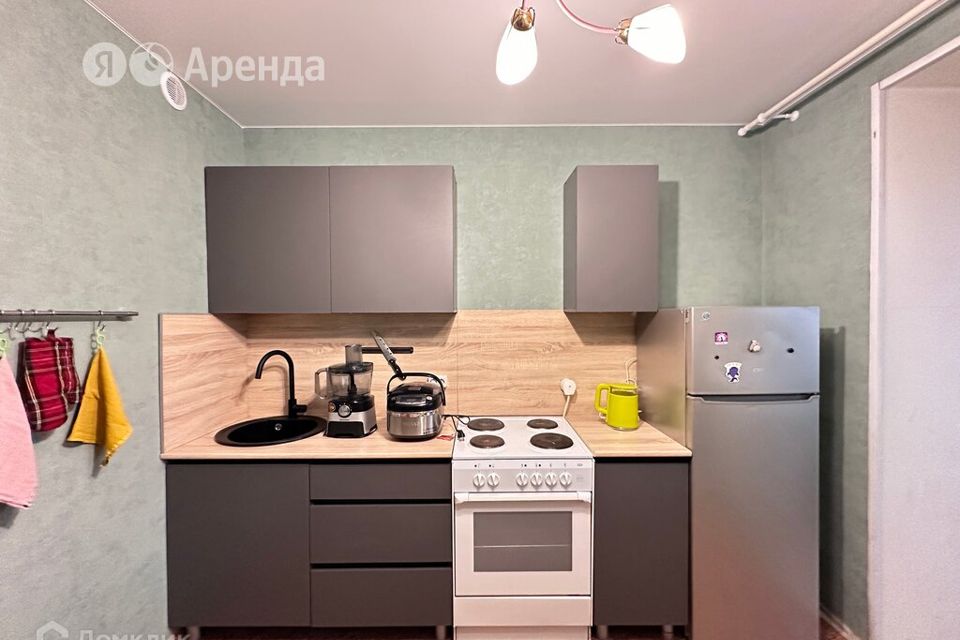 Сдаётся 1-комнатная квартира, 42 м²