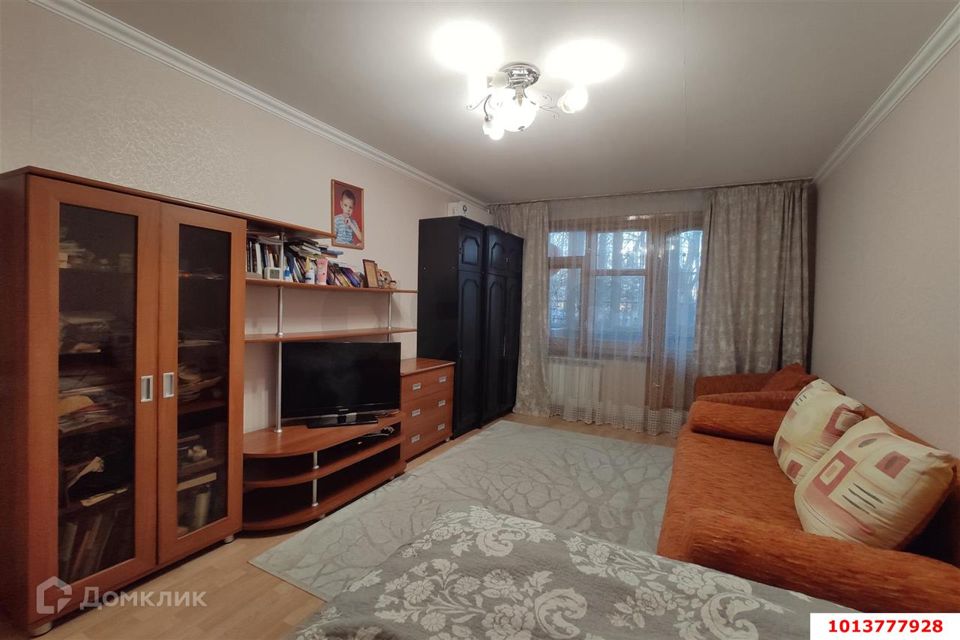 Продаётся 2-комнатная квартира, 52.8 м²